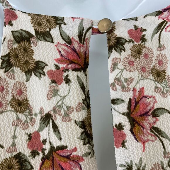 EVERLY KEYHOLE BACK Mini Halter Dress Sz L floral Lined - Picture 5 of 13